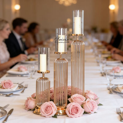 Saixin 新デザイン人気のエレガントなセットゴールドメタルキャンドルホルダーテーブル装飾用